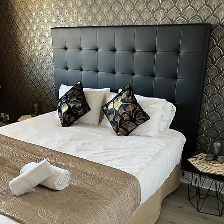 Resothel Group Hotel Le Cannet Bagian luar foto