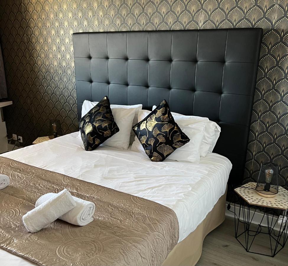 Resothel Group Hotel Le Cannet Bagian luar foto