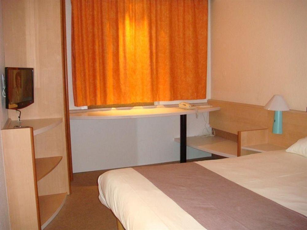 Resothel Group Hotel Le Cannet Bagian luar foto